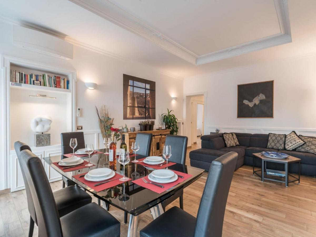 The Best Rent - Elegant Three-Bedroom Apartment A Few Steps From Fontana Di Trevi エクステリア 写真