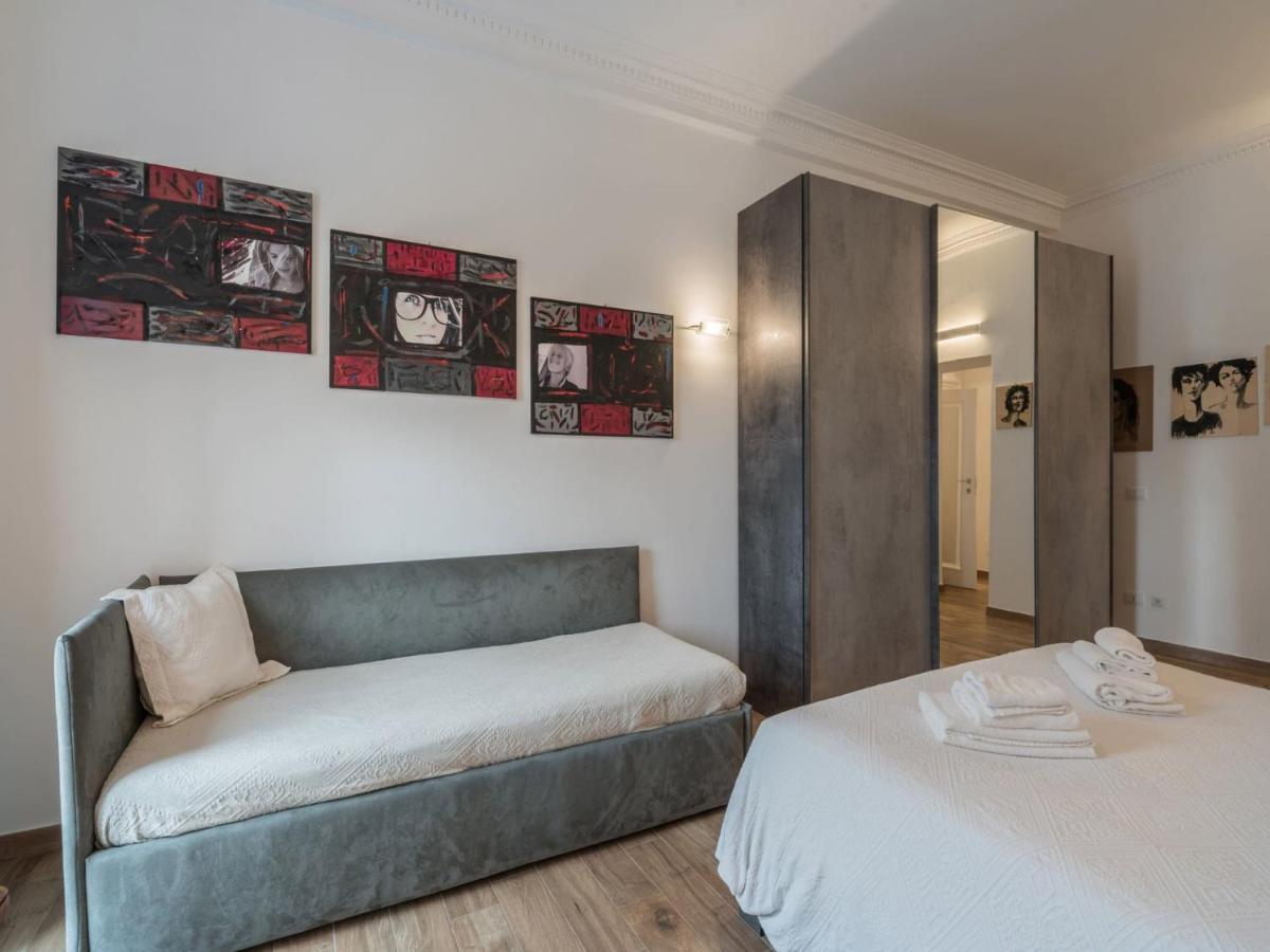 The Best Rent - Elegant Three-Bedroom Apartment A Few Steps From Fontana Di Trevi エクステリア 写真